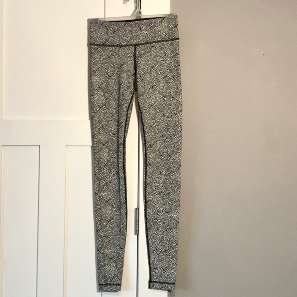 Lulu lemon Wunder Under Leggings